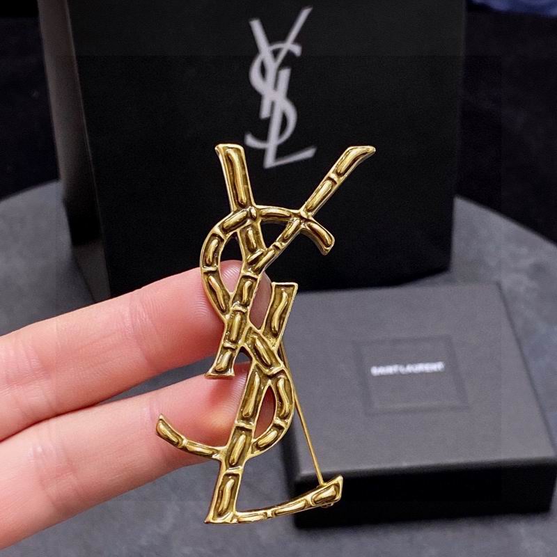 YSL Brooch 9lyr28
